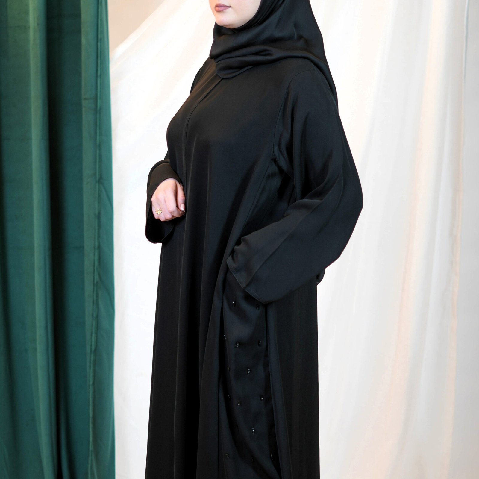 social media posts sedal-jan 2026 - 37 Side Pearl Detail Abaya - Image 1