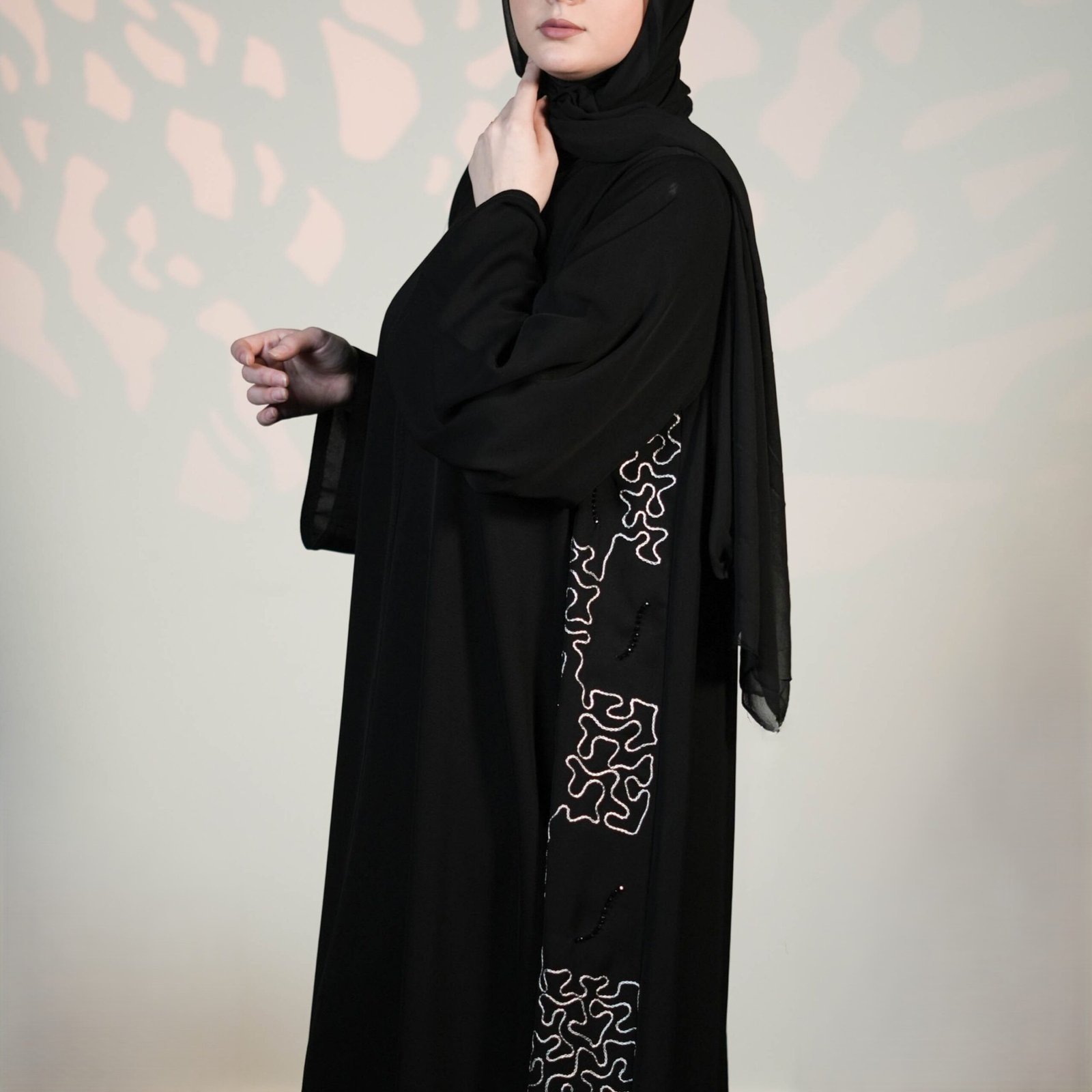 social media posts sedal-jan 2026 - 4 Side Pattern Modern Abaya - Image 1
