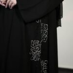 Side Pattern Modern Abaya - Image 2