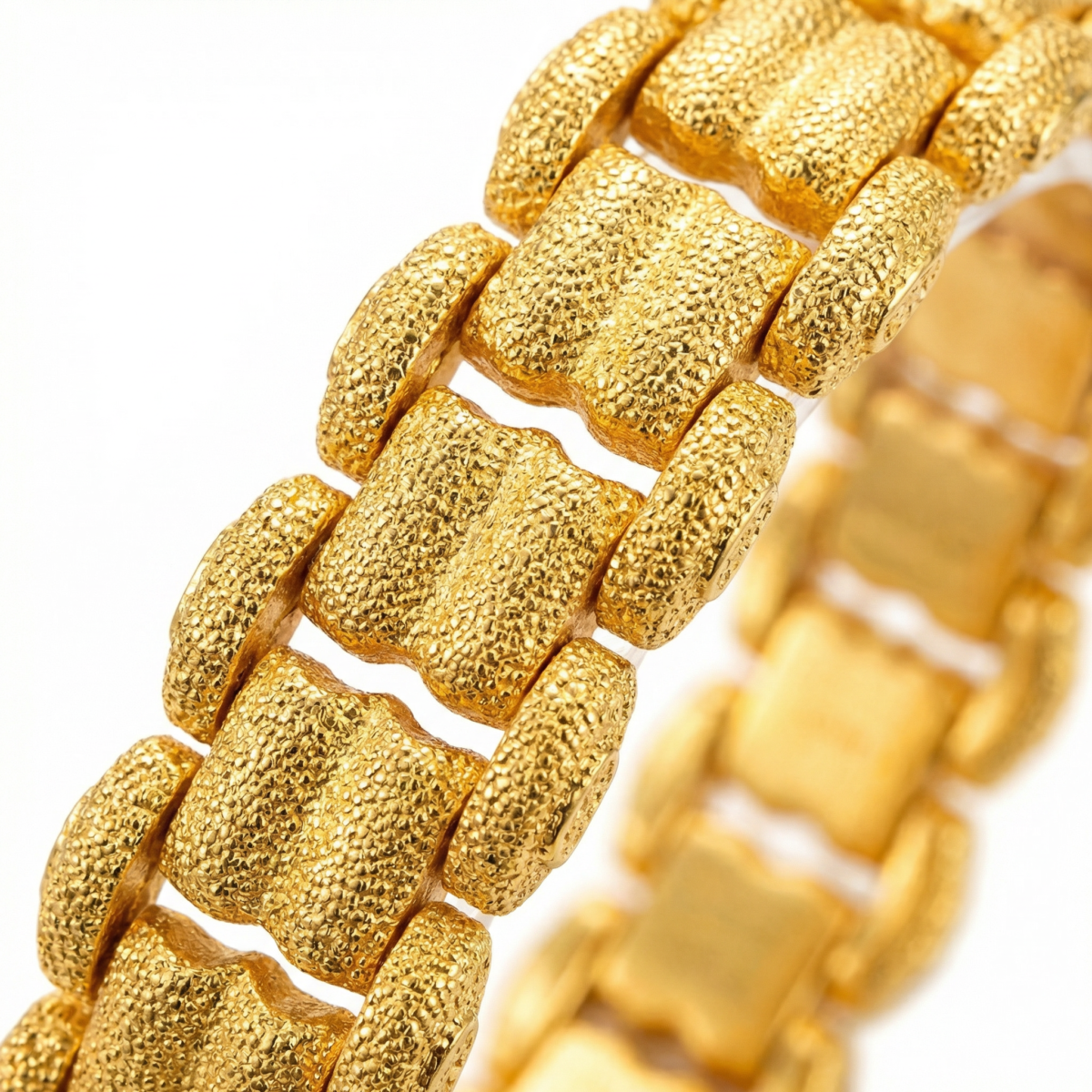 Textured Gold Chain Bracelet - Image 3